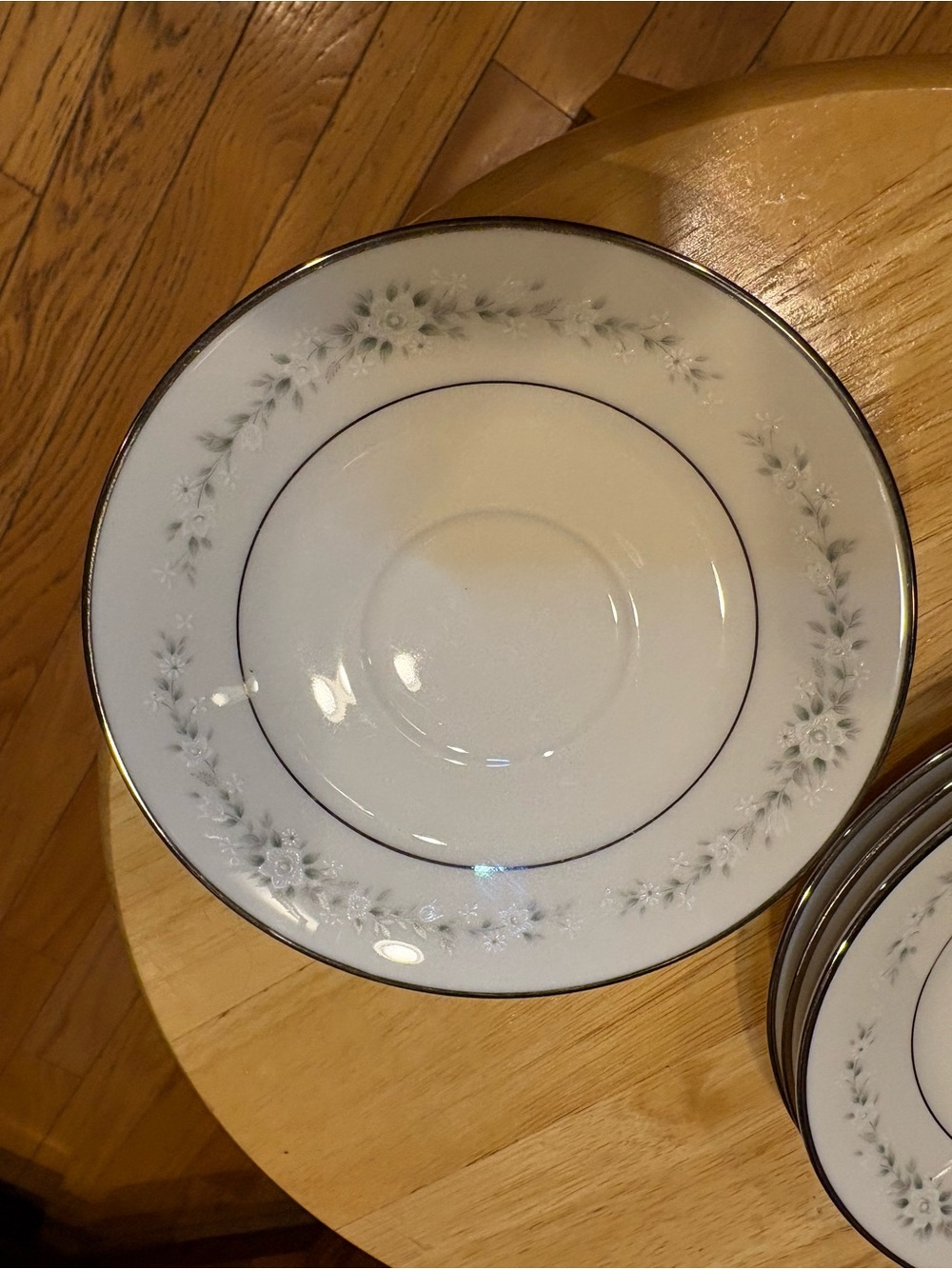 Set of 4-discontinued Noritake “Heather” pattern #7548 fine ivory China plates